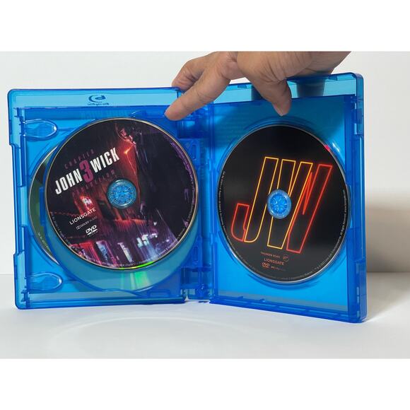 Lionsgate - John Wick Chapters 1-4 - Blu Ray Disc - Pre-Owned - Picture 7 of 7